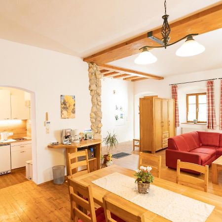 Ferienwohnung Zum Kapuziner Poysdorf Exterior foto