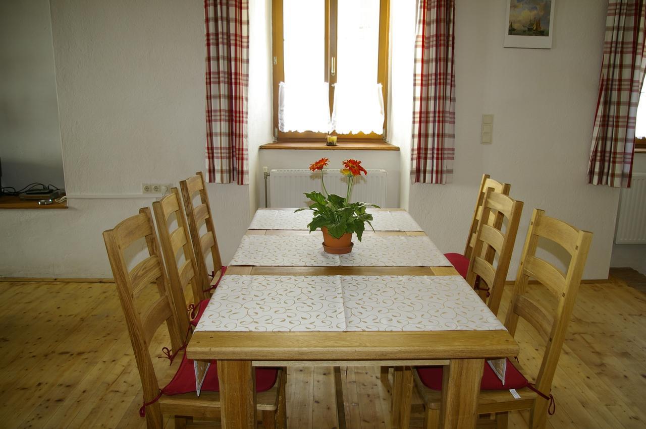 Ferienwohnung Zum Kapuziner Poysdorf Exterior foto